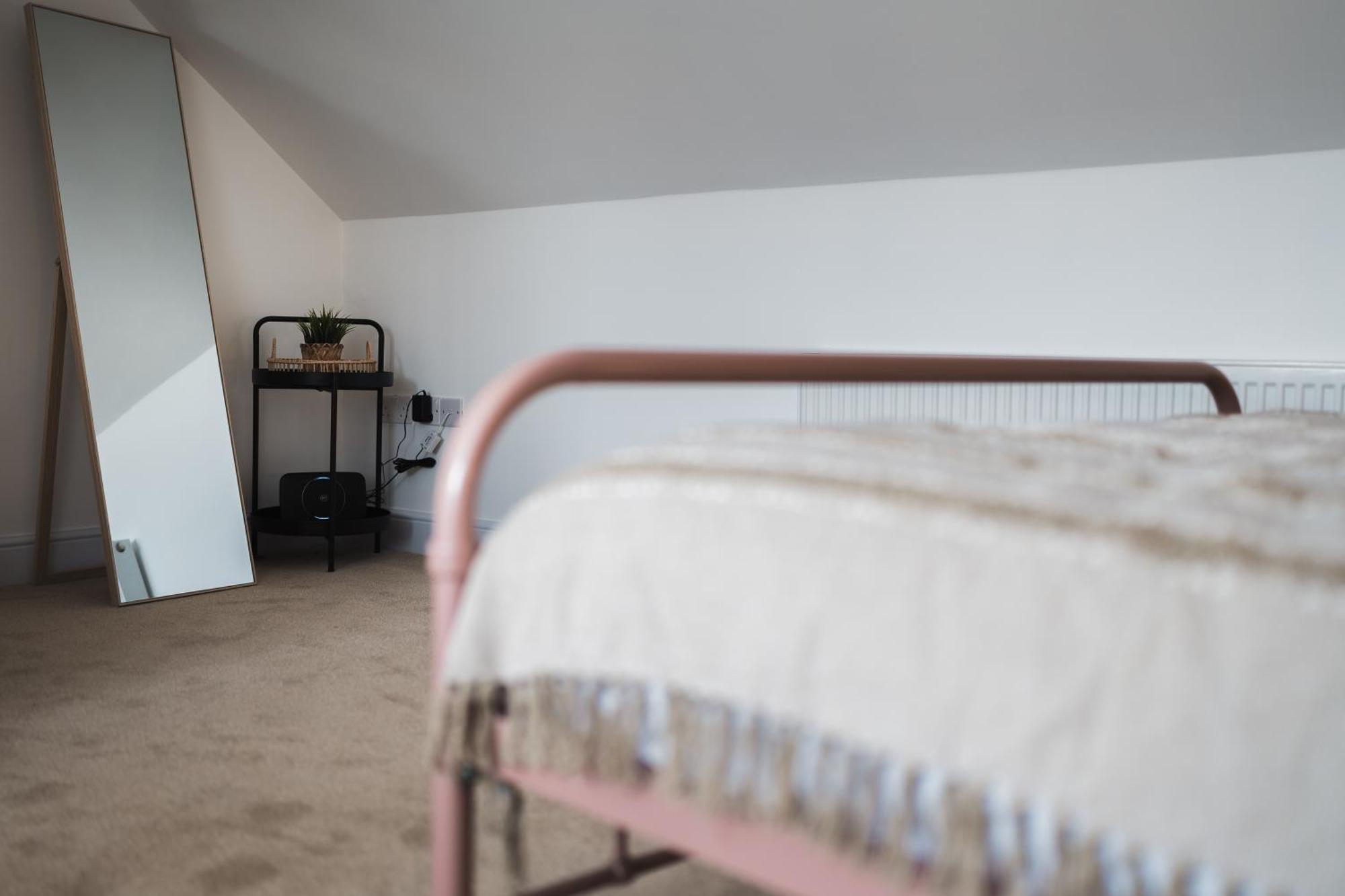 Feature Stone, Stunning Apartment, 2 X King Beds And Single, Sleeps 5 Castle Cary Esterno foto